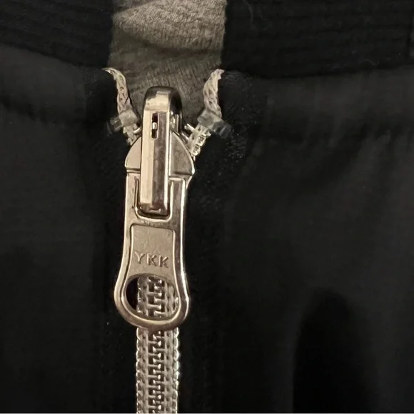 Lululemon Reversible Jacket - Picture 6 of 6